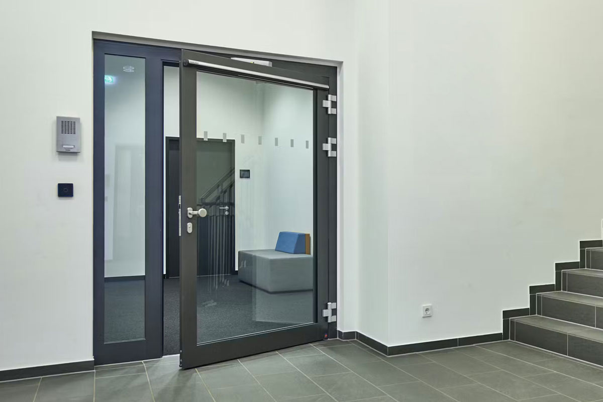 Portes battantes motorisées Hörmann